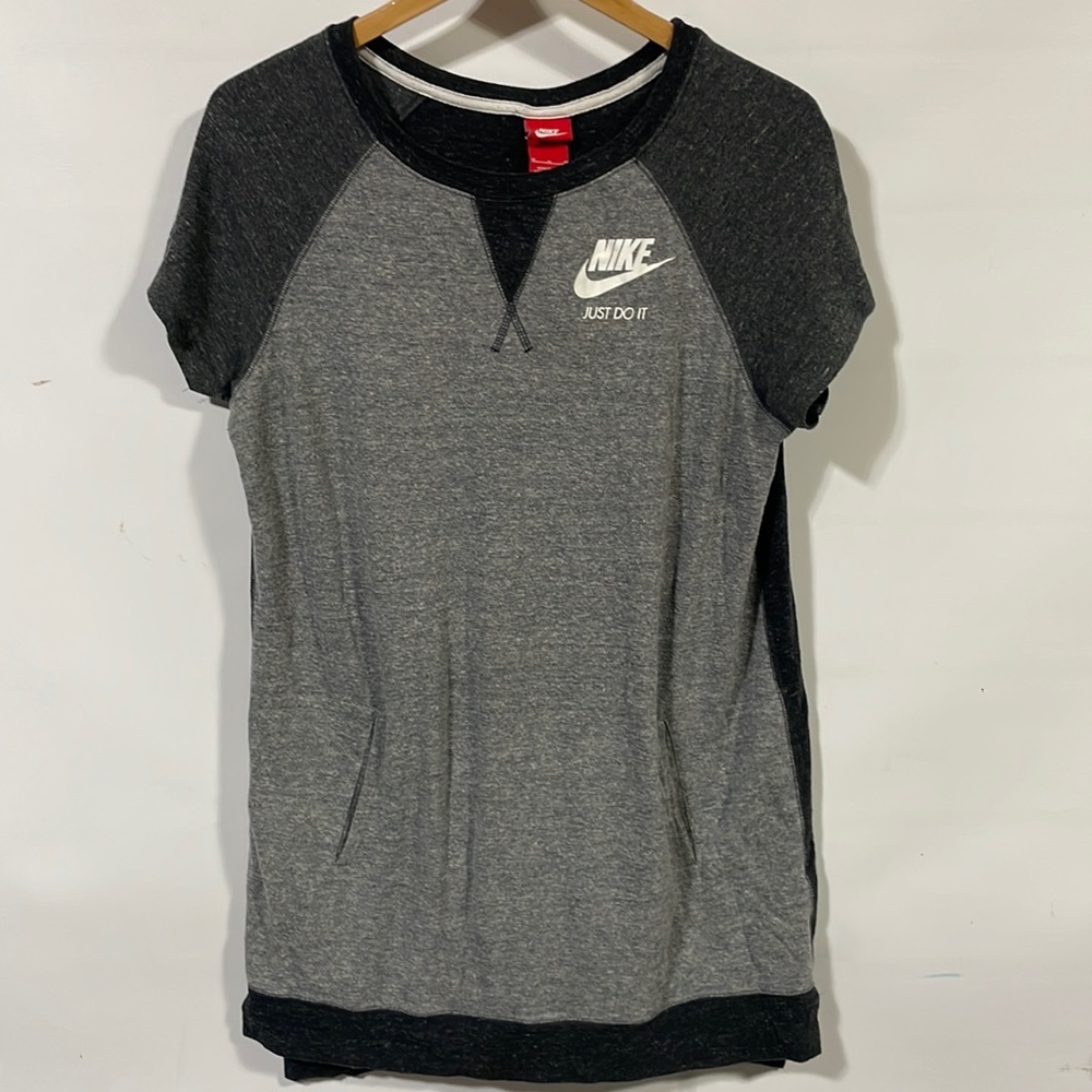 Nike Women’s Gray Short-Sleeve Dress - Grey